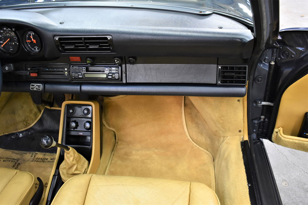 Porsche 911 Carrera 3.2 WTL