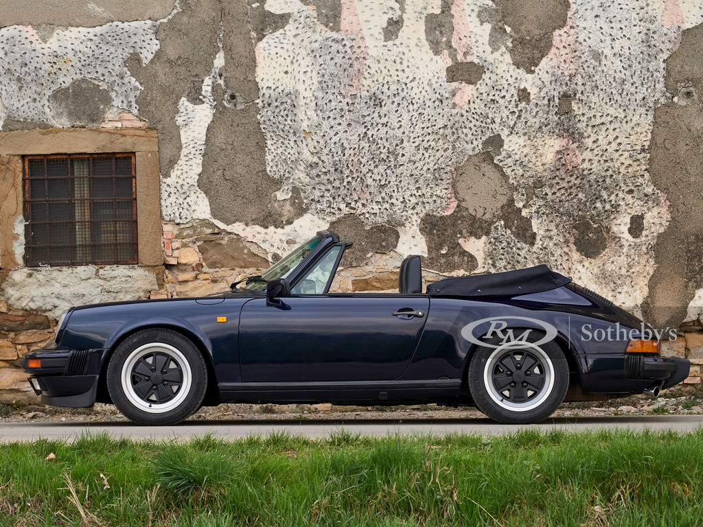 Porsche 911 Carrera 3.2 (US)