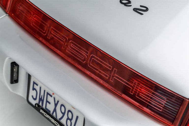 Porsche 964 Carrera 2