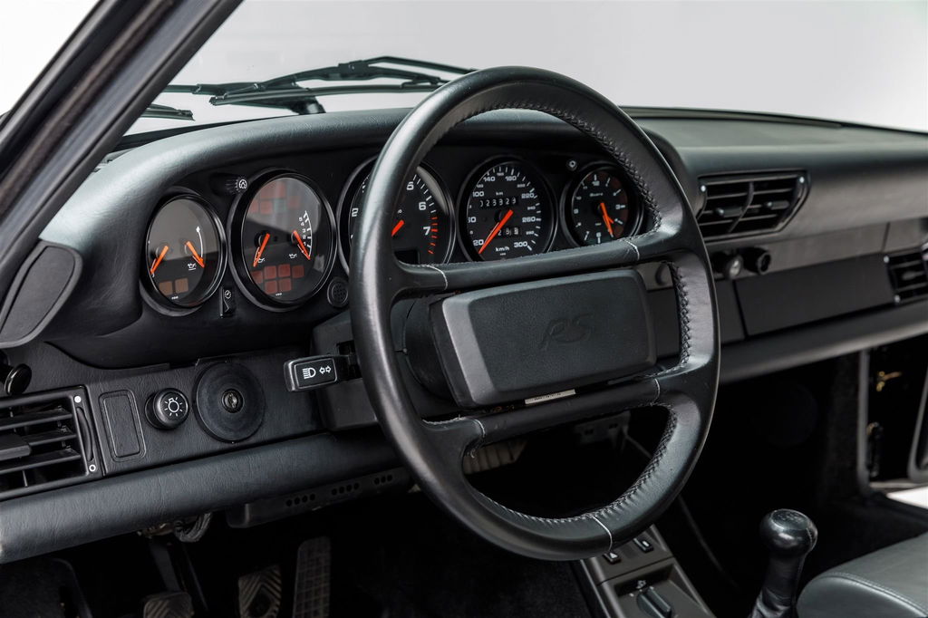 Porsche 964 Carrera RS