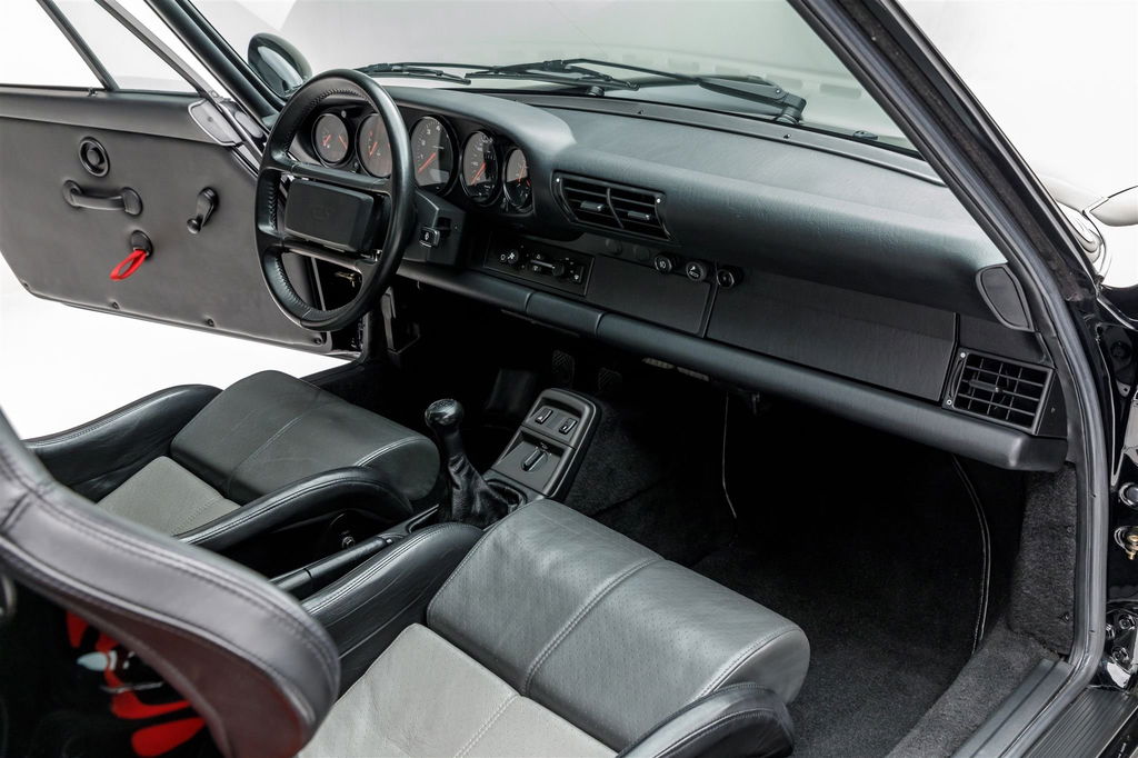 Porsche 964 Carrera RS