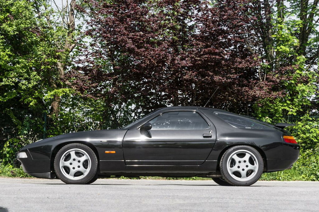 Porsche 928 GTS