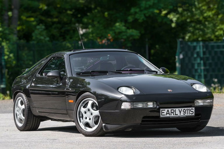 Porsche 928 GTS