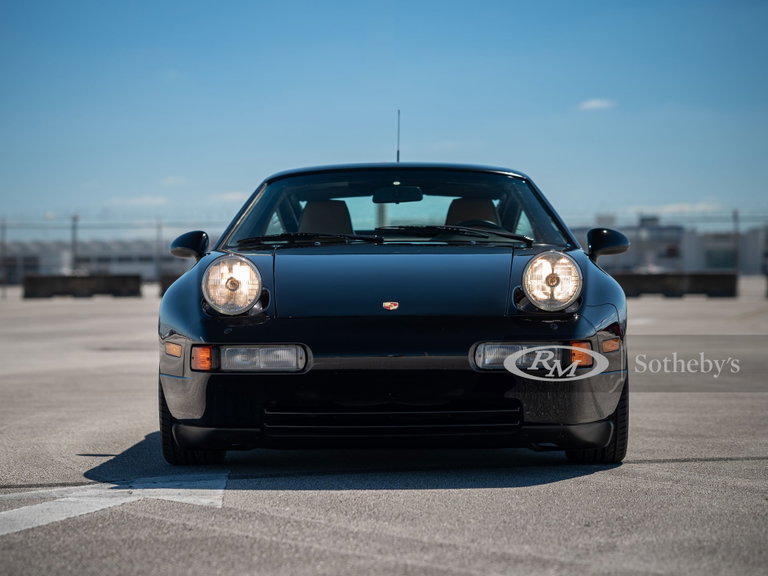 Porsche 928 GTS