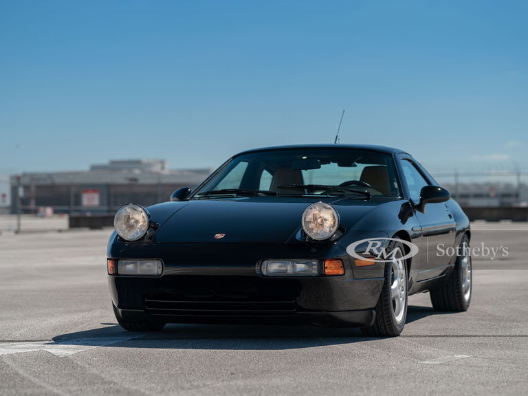 Porsche 928 GTS