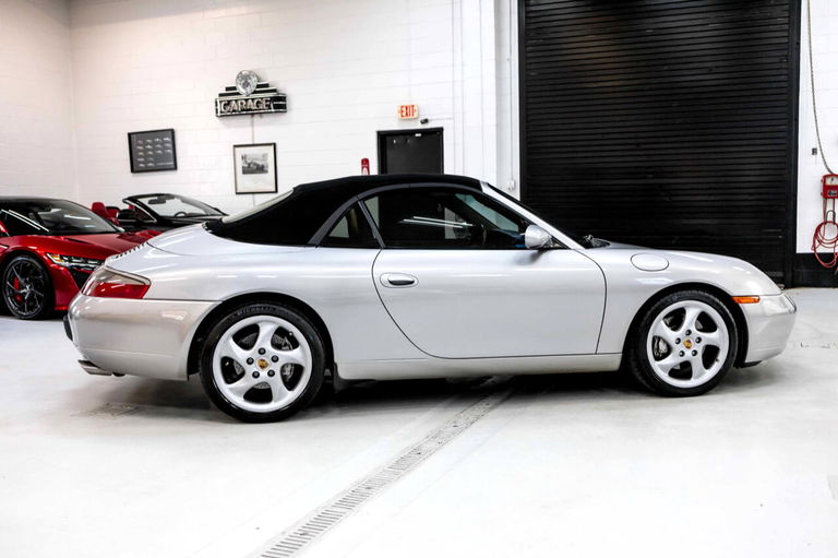 Porsche 996 Carrera 4