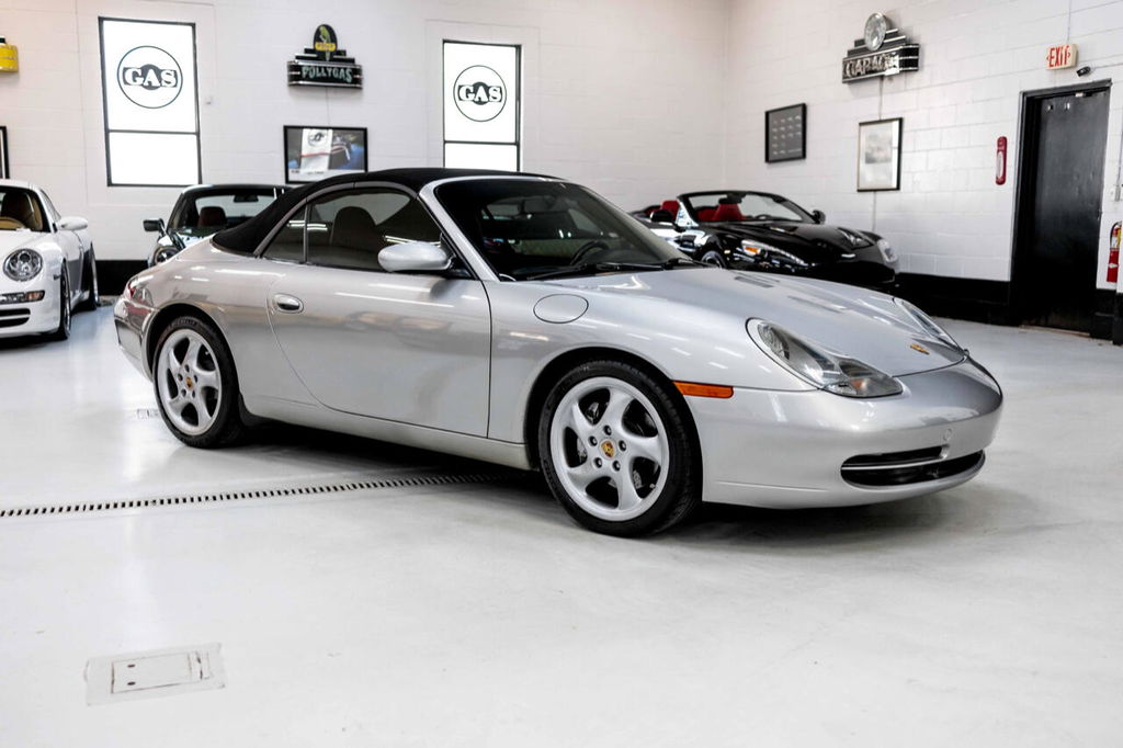 Porsche 996 Carrera 4