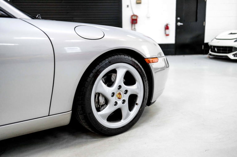 Porsche 996 Carrera 4