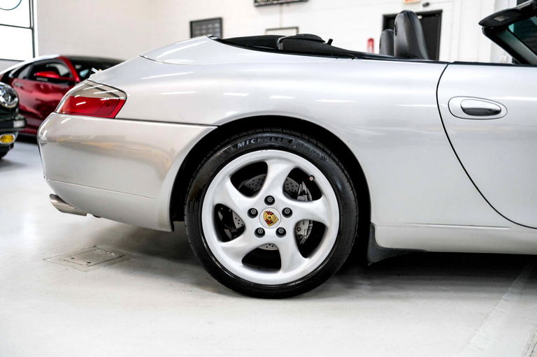 Porsche 996 Carrera 4
