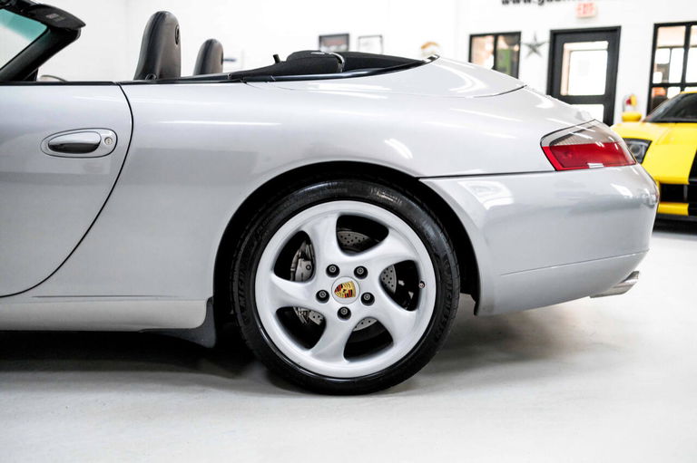 Porsche 996 Carrera 4