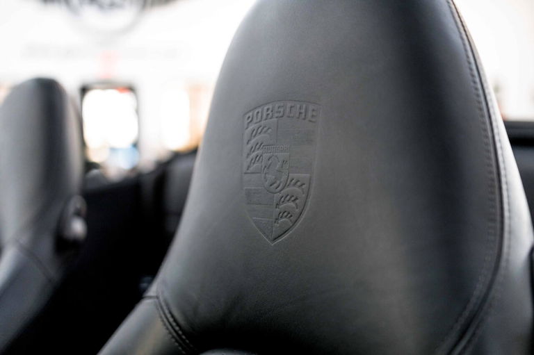 Porsche 996 Carrera 4