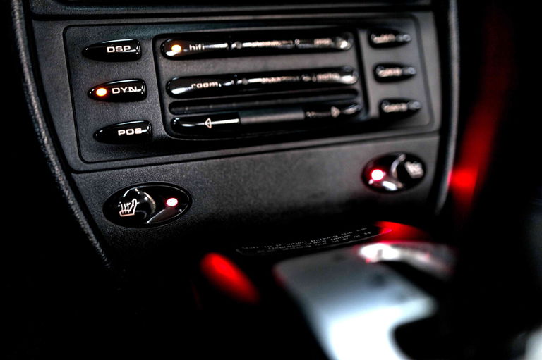 Porsche 996 Carrera 4