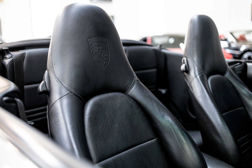 Porsche 996 Carrera 4