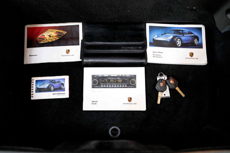 Porsche 996 Carrera 4