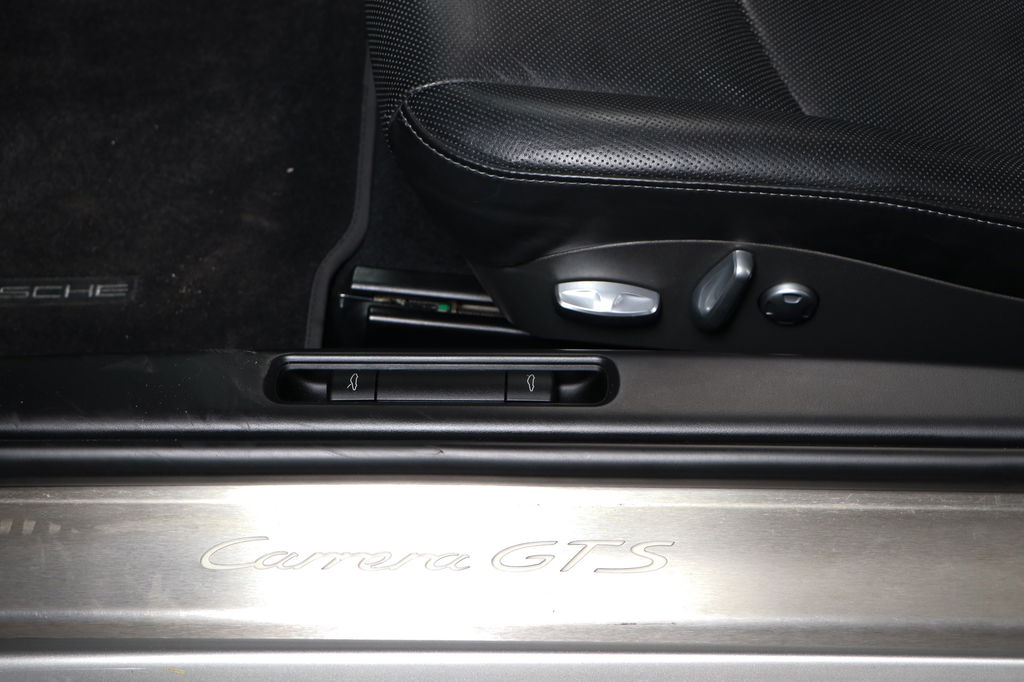 Porsche 997.2 Carrera GTS