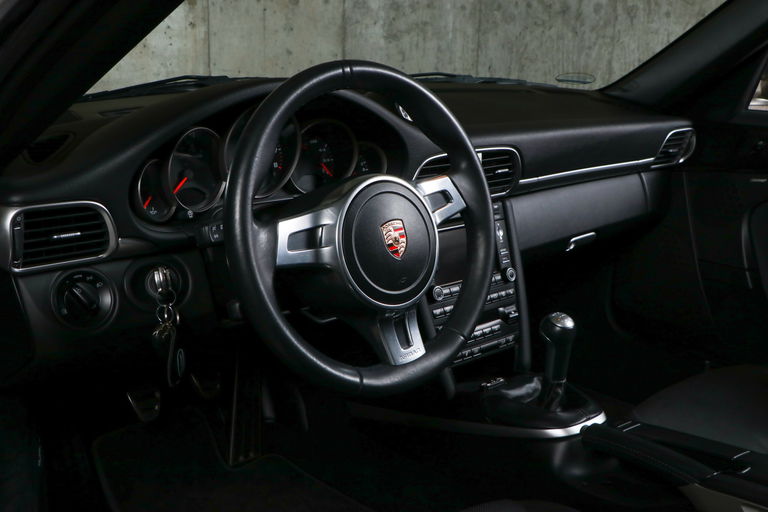 Porsche 997.2 Carrera GTS