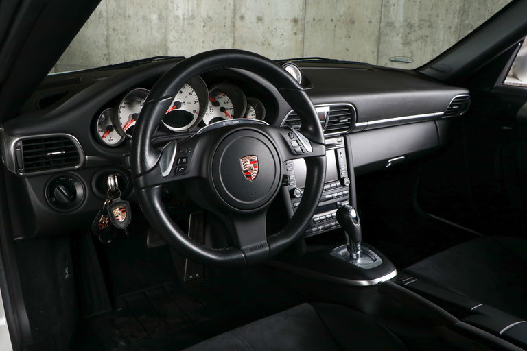 Porsche 997.2 Carrera GTS