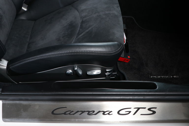 Porsche 997.2 Carrera GTS