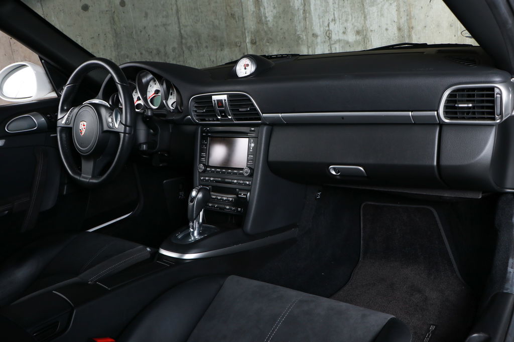 Porsche 997.2 Carrera GTS