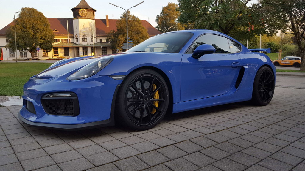 Porsche 981 Cayman GT4