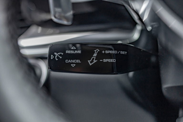 Porsche Panamera 4 E-Hybrid