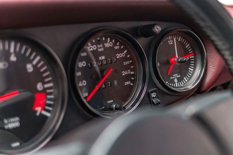 Porsche 911 Carrera 3.2