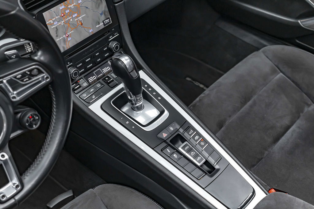 Porsche 991.2 Carrera GTS