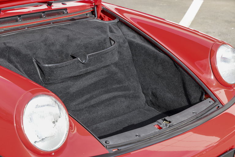 Porsche 964 Carrera 2 Speedster