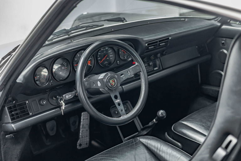 Porsche 911 Backdate