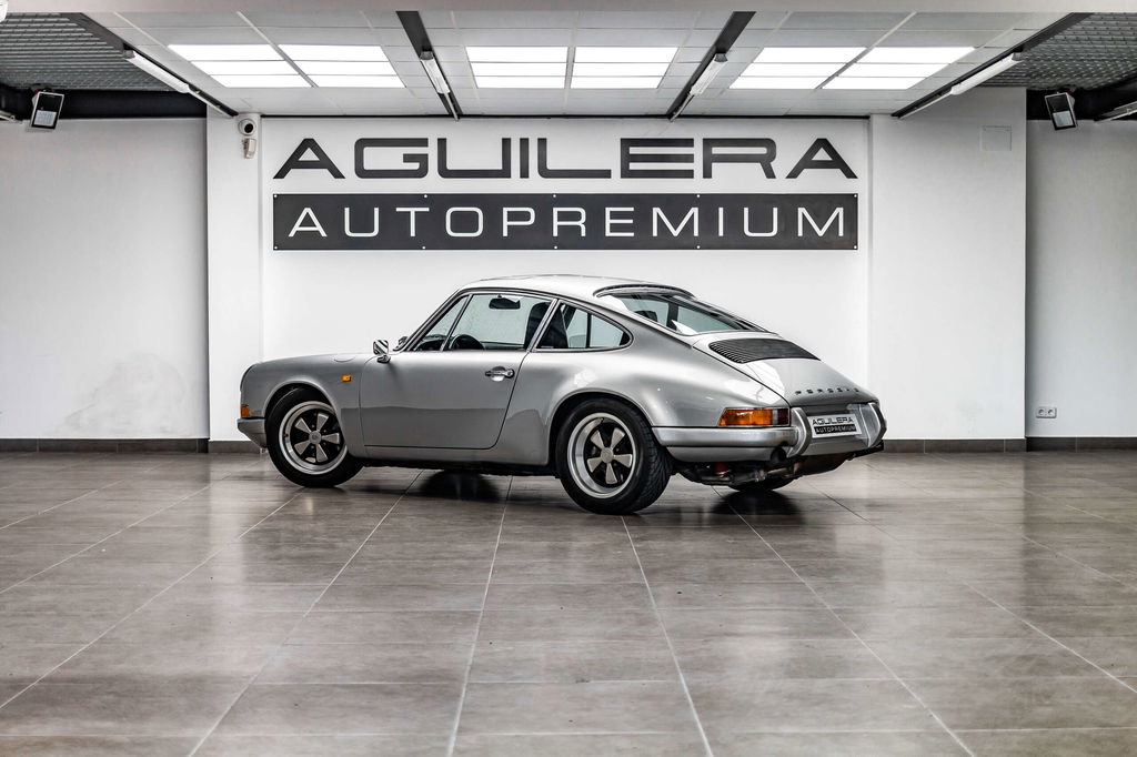 Porsche 911 Backdate