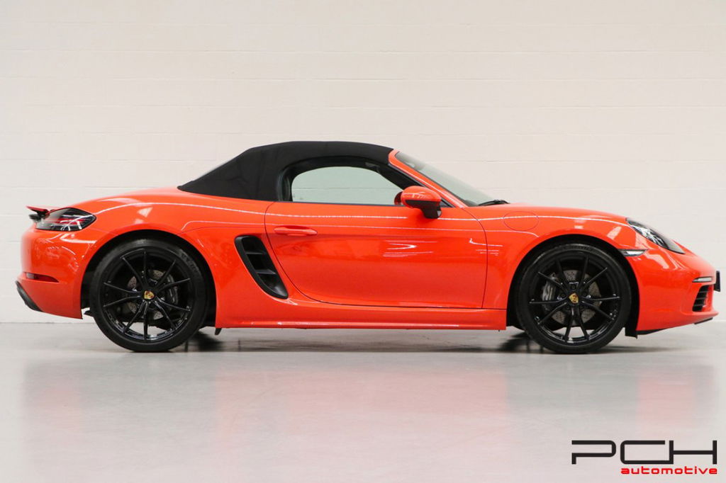 Porsche 718 Boxster