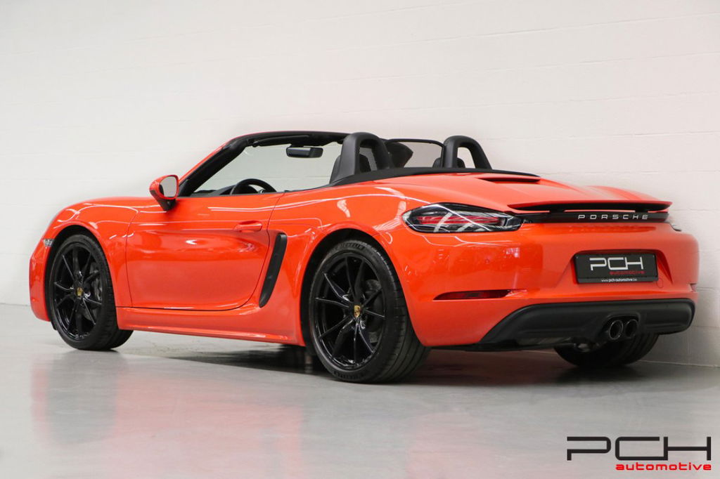 Porsche 718 Boxster
