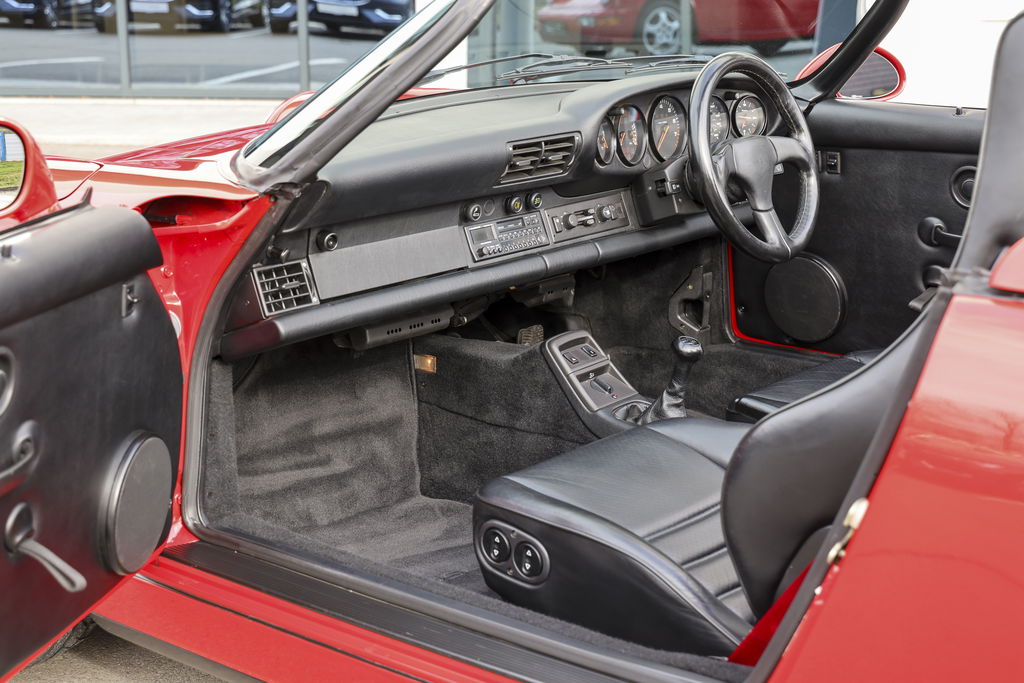 Porsche 964 Carrera 2 Speedster