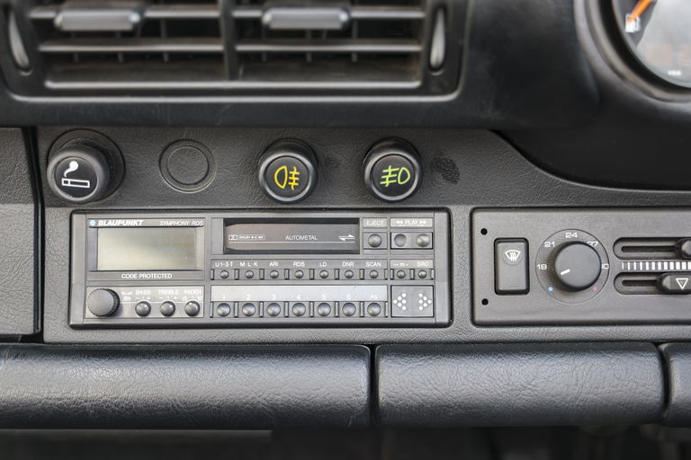 Porsche 964 Carrera 2 Speedster