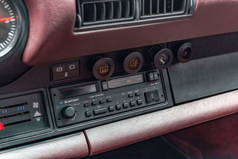 Porsche 911 Carrera 3.2