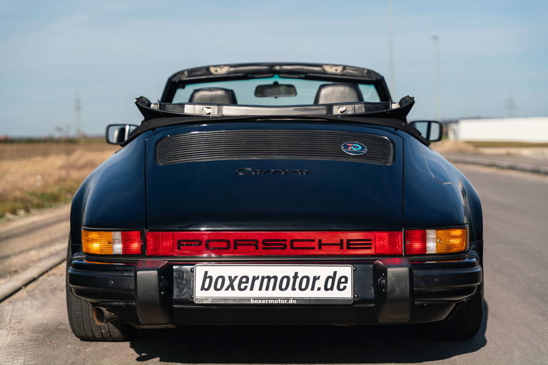 Porsche 911 Carrera 3.2 (US)