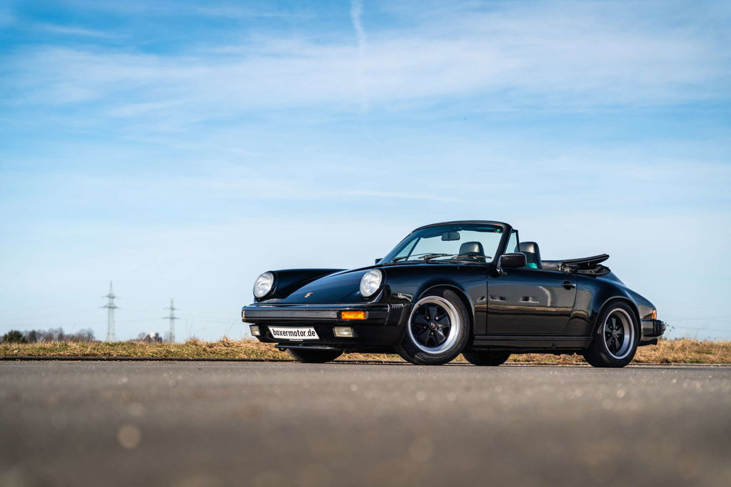 Porsche 911 Carrera 3.2 (US)