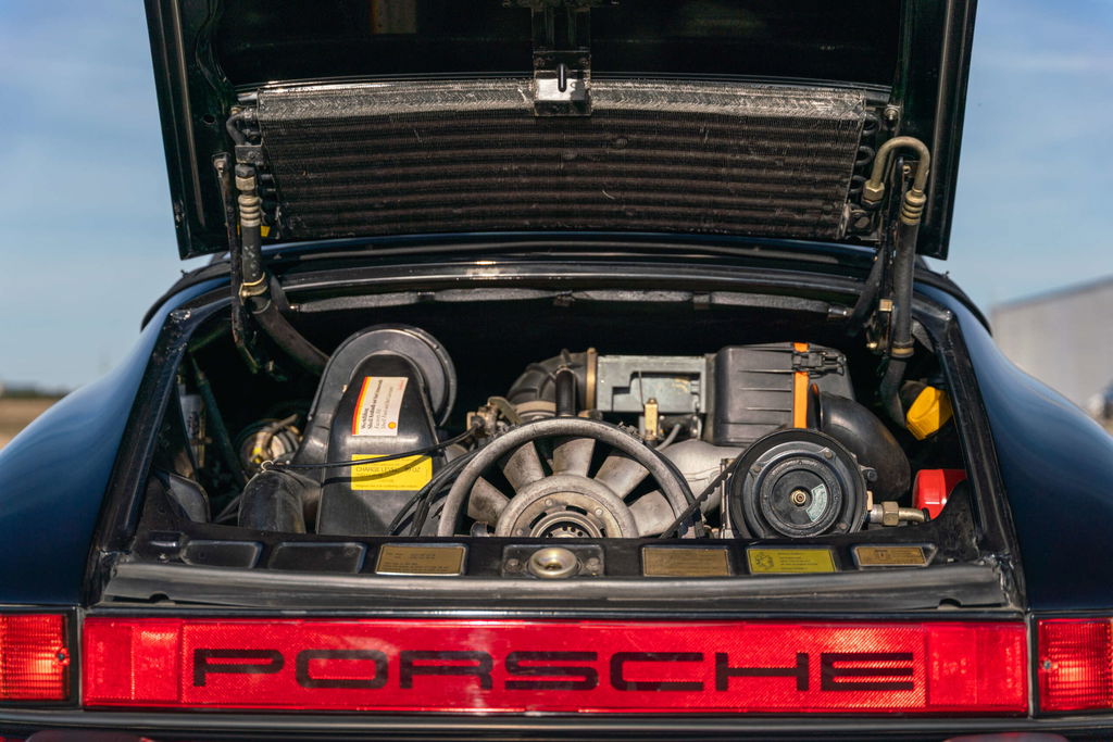 Porsche 911 Carrera 3.2 (US)