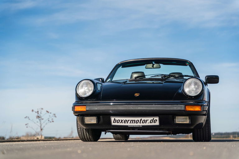 Porsche 911 Carrera 3.2 (US)