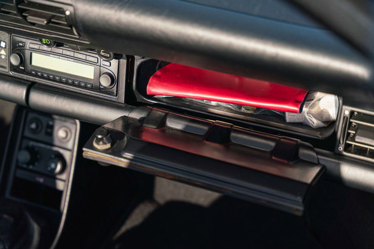 Porsche 911 Carrera 3.2 (US)