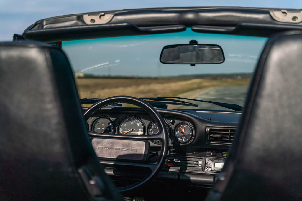 Porsche 911 Carrera 3.2 (US)