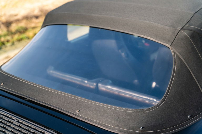 Porsche 911 Carrera 3.2 (US)