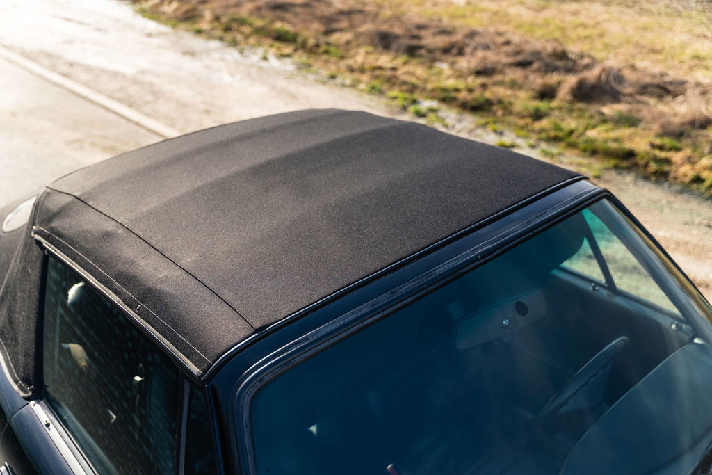 Porsche 911 Carrera 3.2 (US)