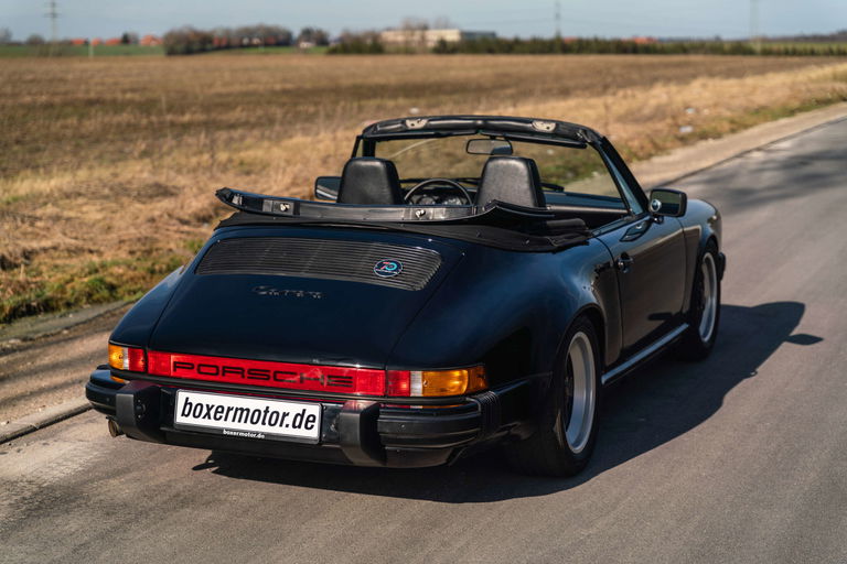 Porsche 911 Carrera 3.2 (US)