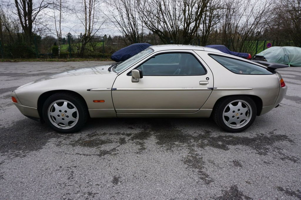 1990 Porsche 928 S4 in Leinenmetallic!
