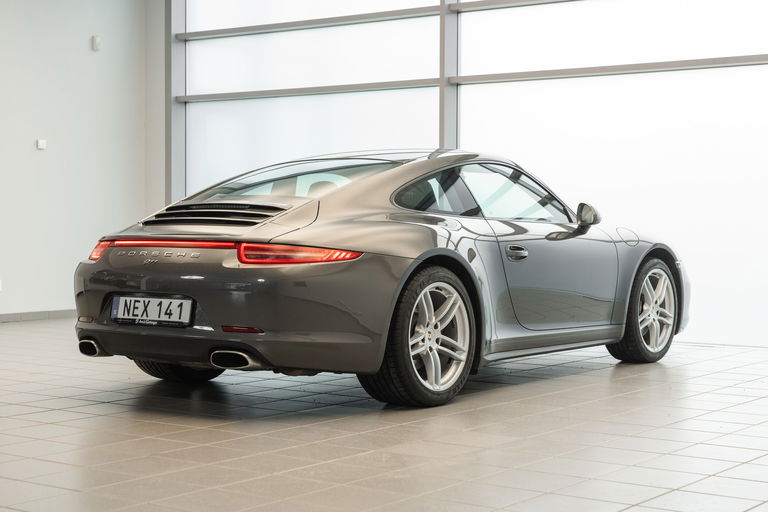 Porsche 991 Carrera 4