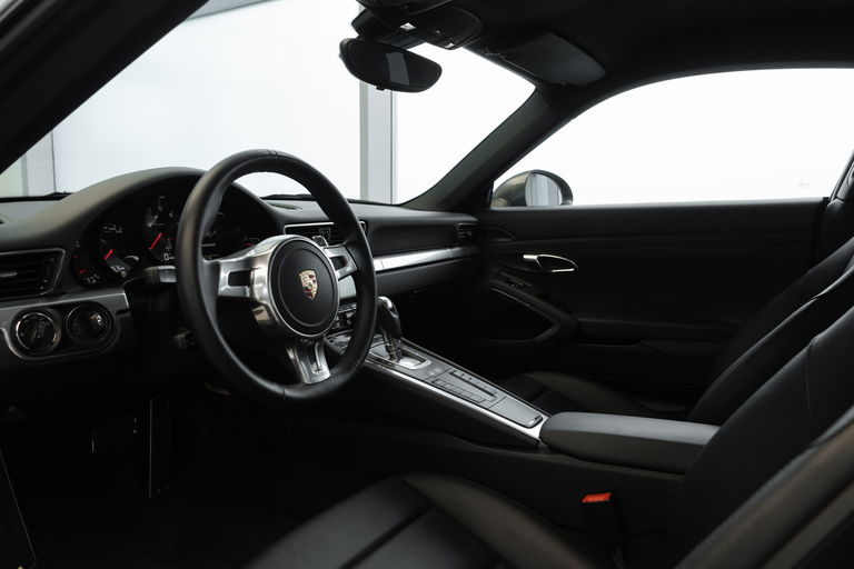 Porsche 991 Carrera 4