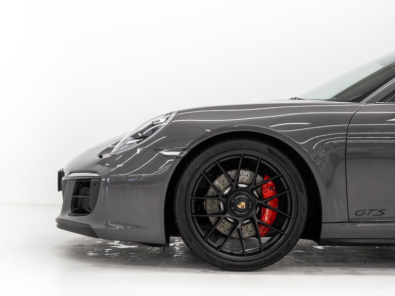 Porsche 991.2 Carrera GTS