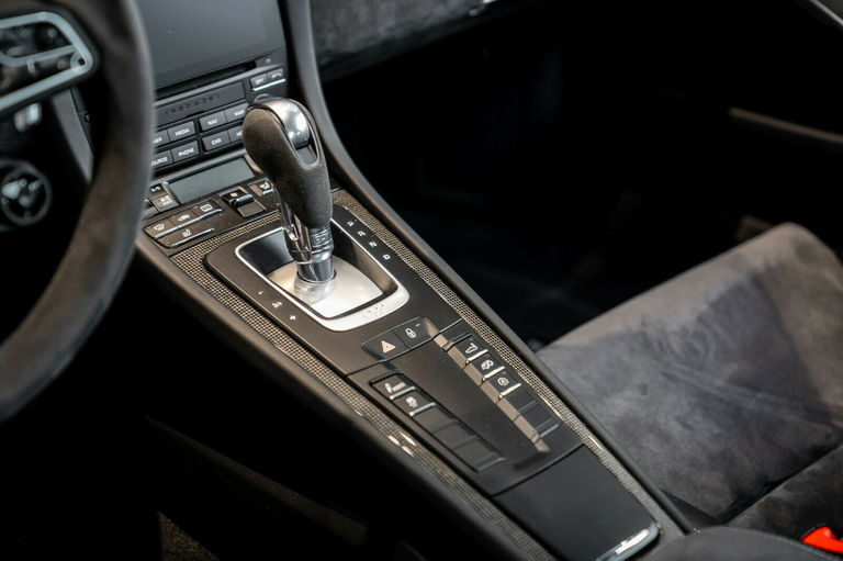 Porsche 991.2 Carrera GTS