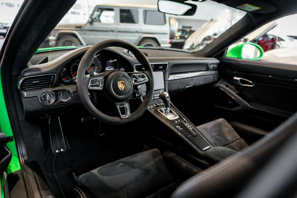 Porsche 991.2 Carrera GTS